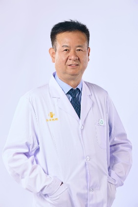 Portrait of Dr. Wang, urology expert